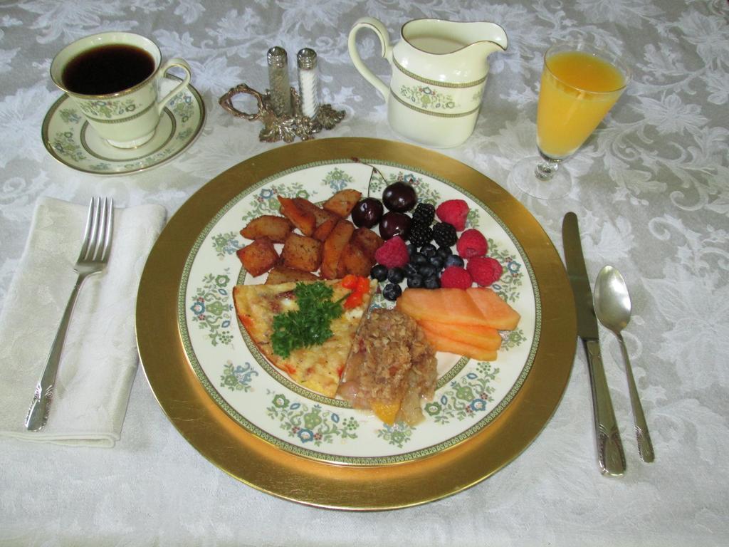 The Bridges Inn At Whitcomb House B&B Swanzey Zewnętrze zdjęcie