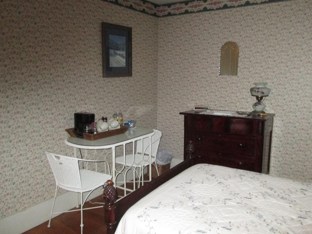 The Bridges Inn At Whitcomb House B&B Swanzey Zewnętrze zdjęcie