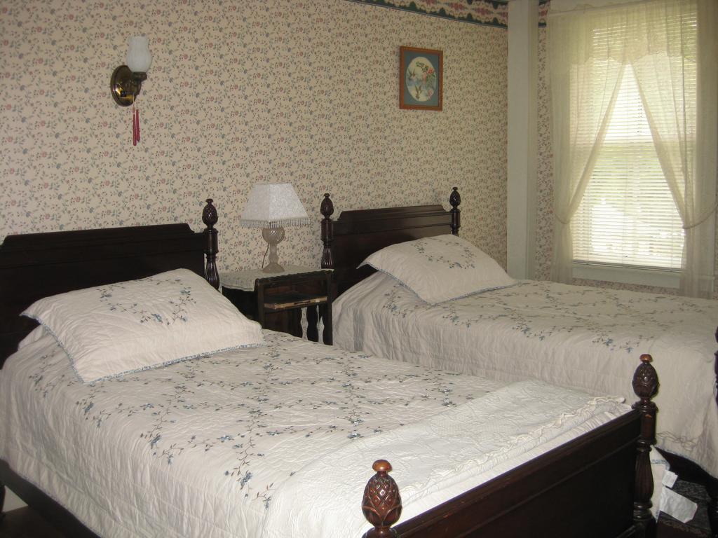 The Bridges Inn At Whitcomb House B&B Swanzey Zewnętrze zdjęcie
